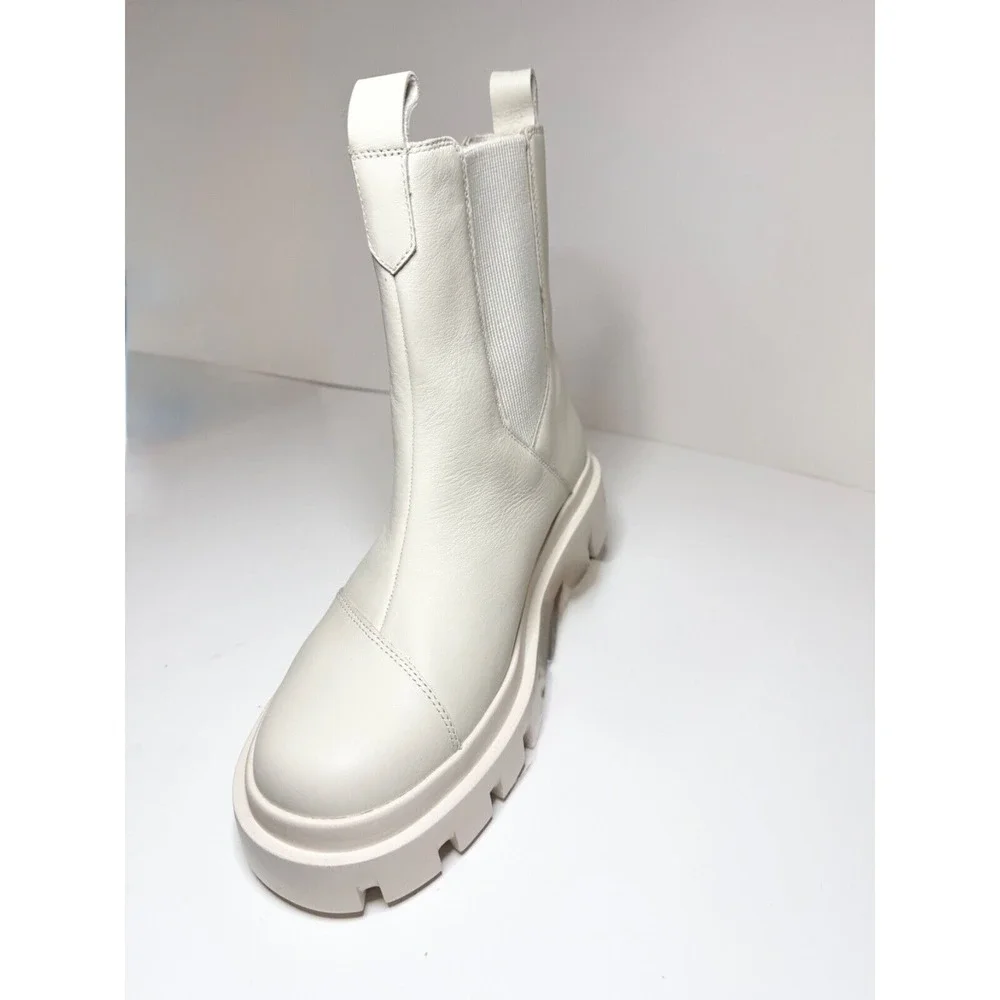 TOMS Women's Rowan Water Resistant Chelsea Boot Lug Sole Light Sand Cream Sz 9.5